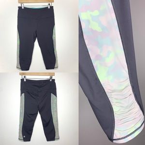 Victoria’s Secret VSX Grey and Pastel Camo Ruched Knockout Cropped Athletic